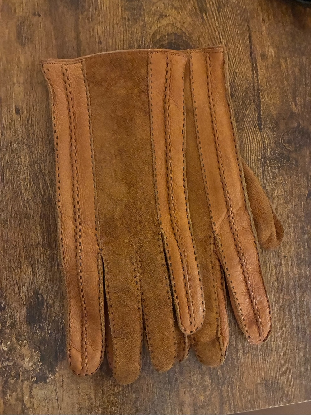 Women’s Suede Leather Gloves in Brown